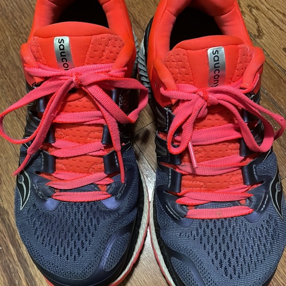 Saucony - Hurricane 150 Series - Picture 2 of 4